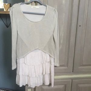 Lightweight tunic sweater with ruffle bottom